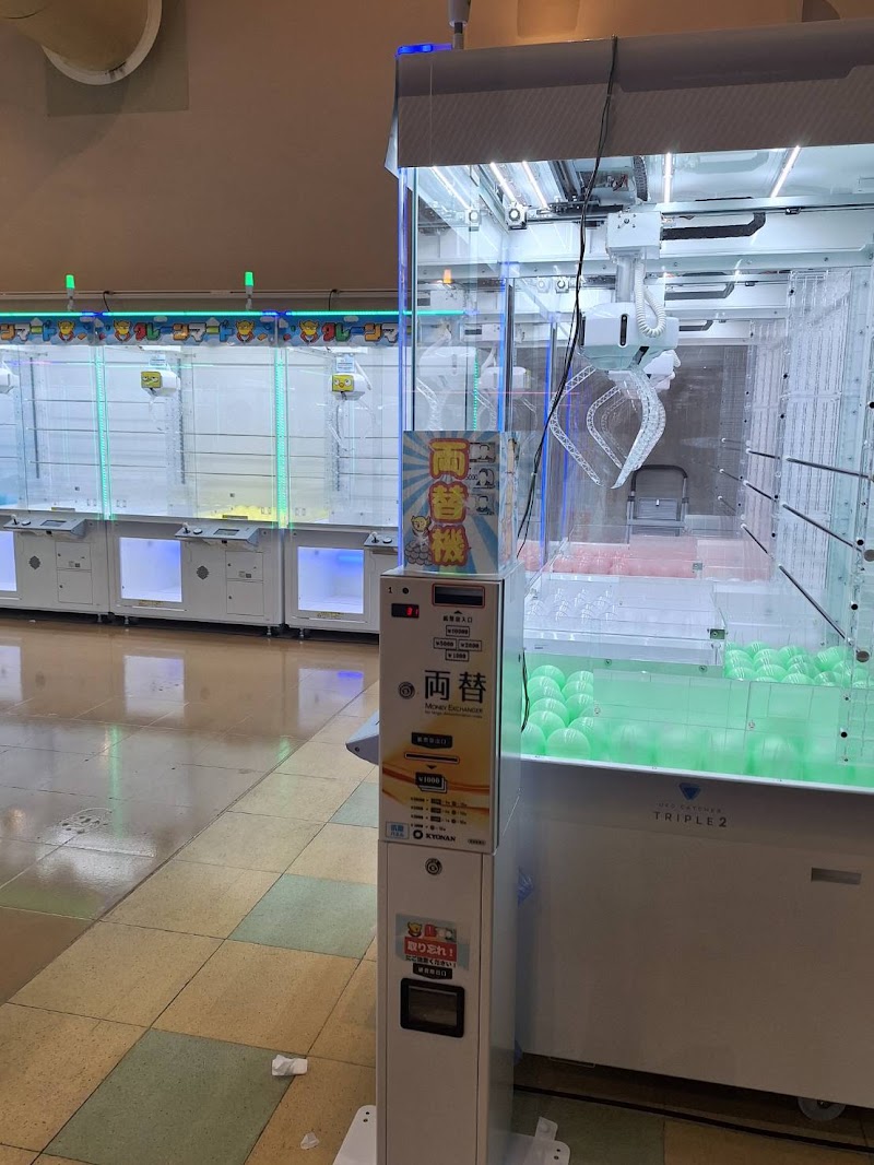 クレーンマート富山上冨居店 - 写真 4